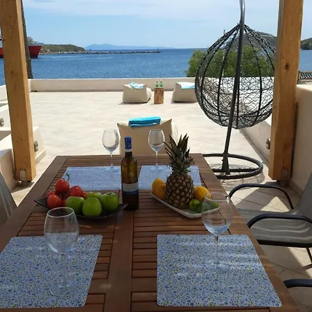 Sea Senses Andros - Upper Retreat דירה גאווריון